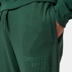 Grøn bambus joggingsæt med logo