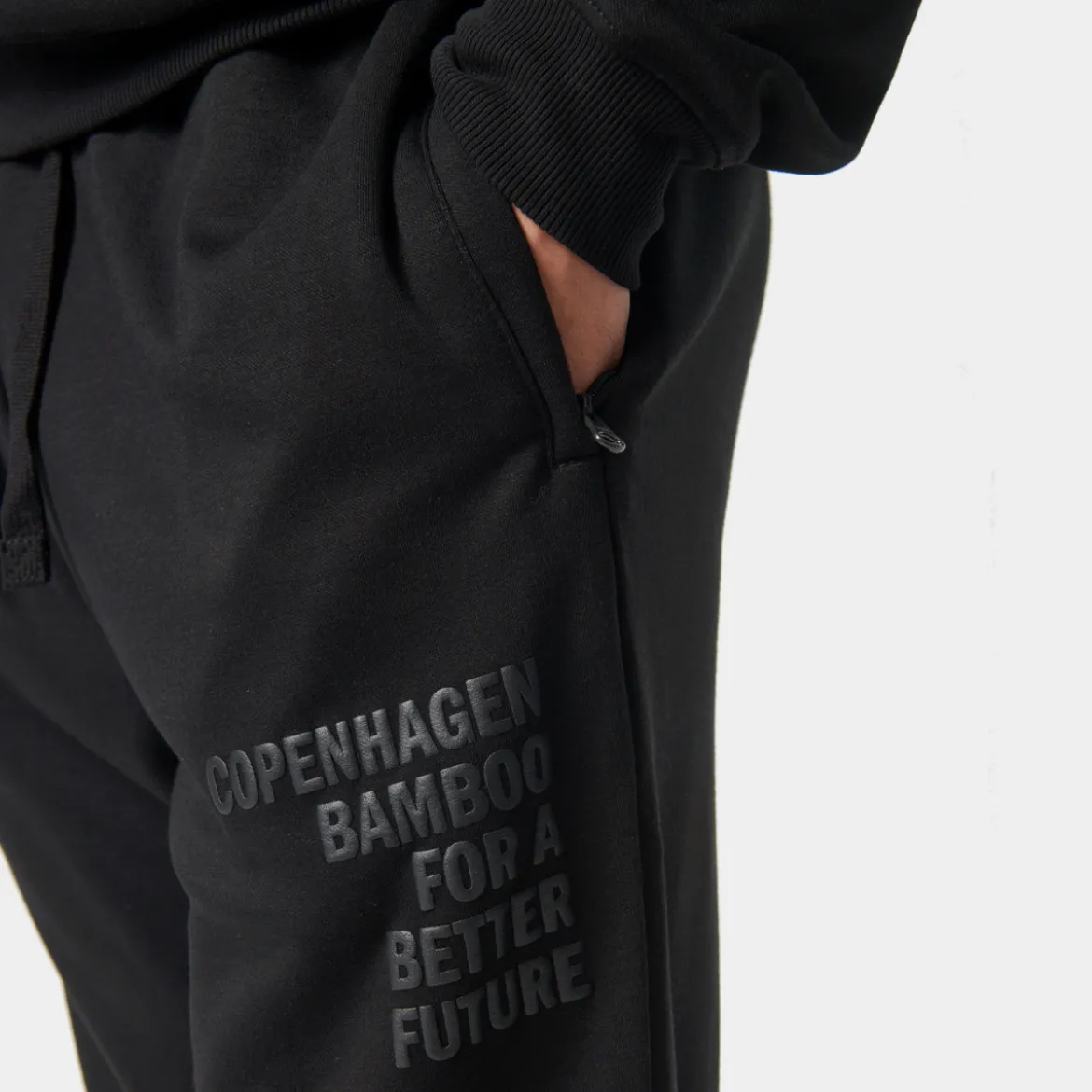Sort bambus hoodie joggingsæt med logo