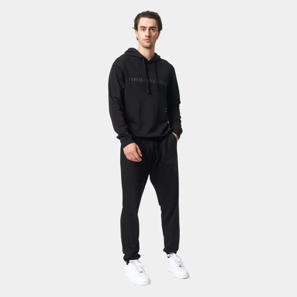 Sort bambus hoodie joggingsæt med logo