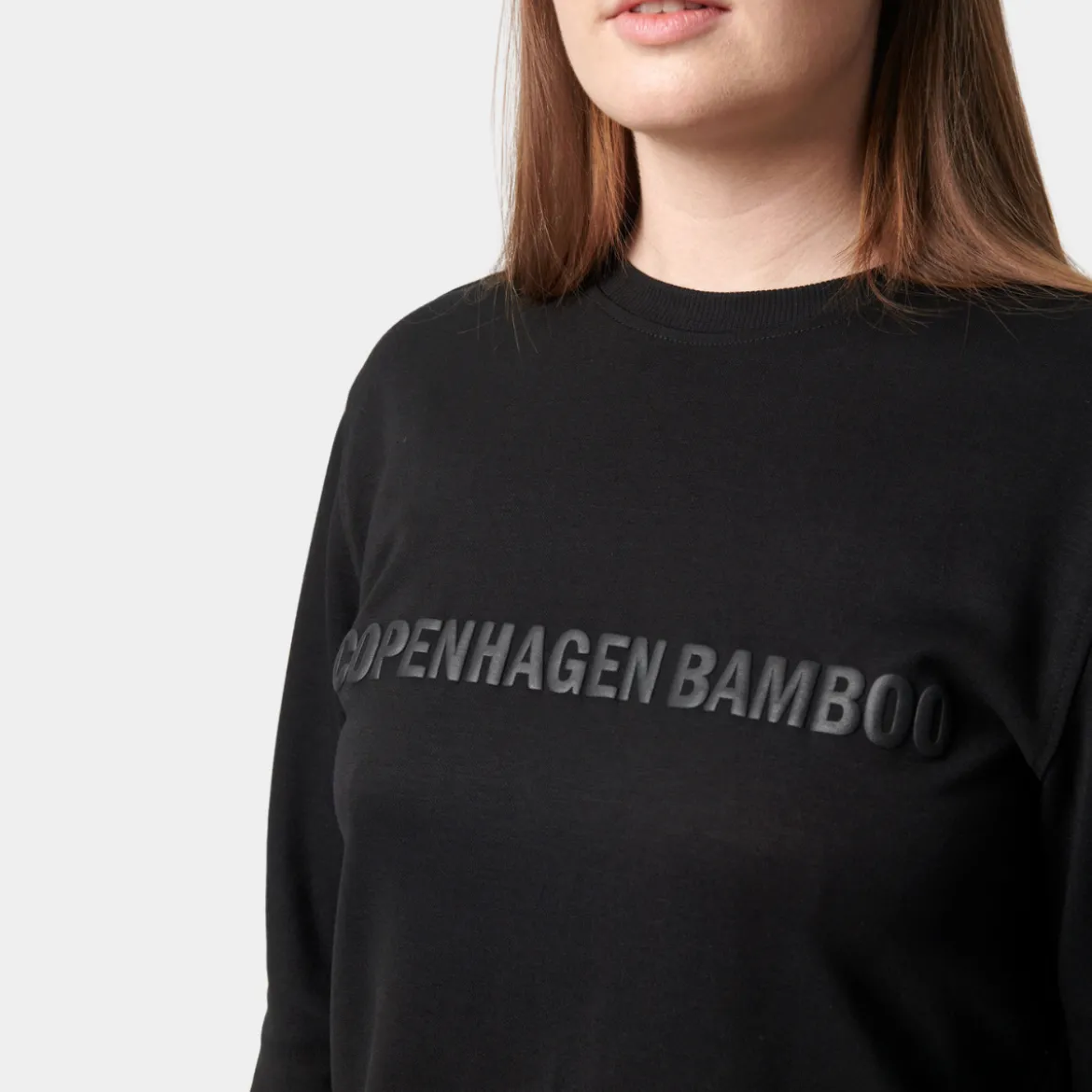 Sort bambus joggingsæt med logo